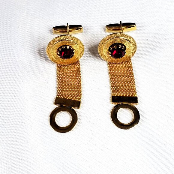 Vintage Gold Tone Mesh Wrap Around Red Faceted Rhinestone Cuff Links - Picture 5 of 12